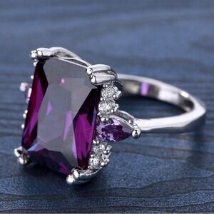 NWT Sleek Purple Gemstone Silver Ring